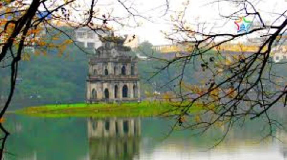 HOAN KIEM LAKE