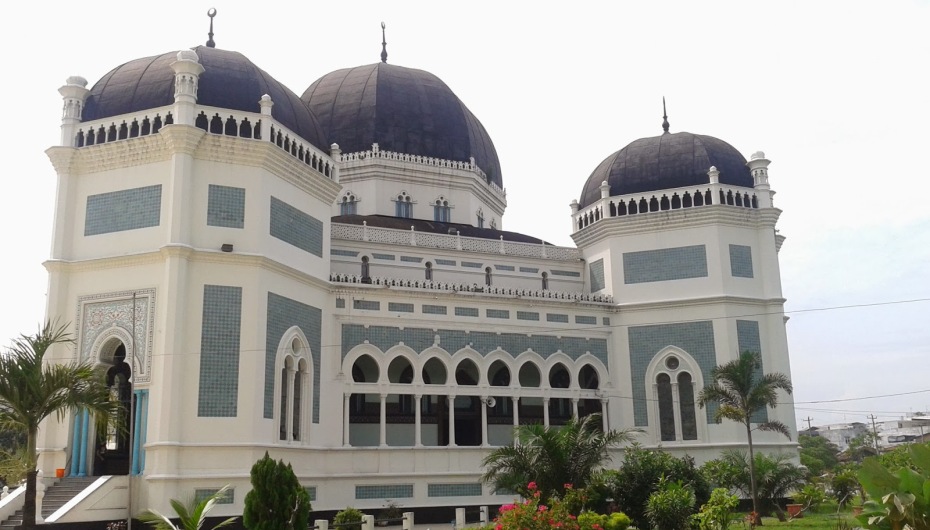 Masjid Raya Al - Mashun