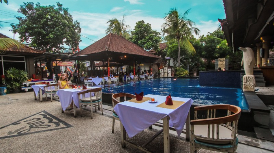 Legian Village Hotel (Bintang 3)
